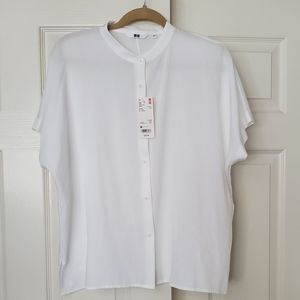 Uniqlo rayon short sleeves blouse,  size M